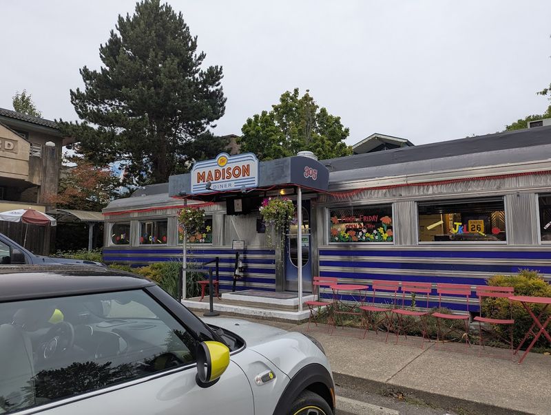Madison Diner (Bainbridge Island)