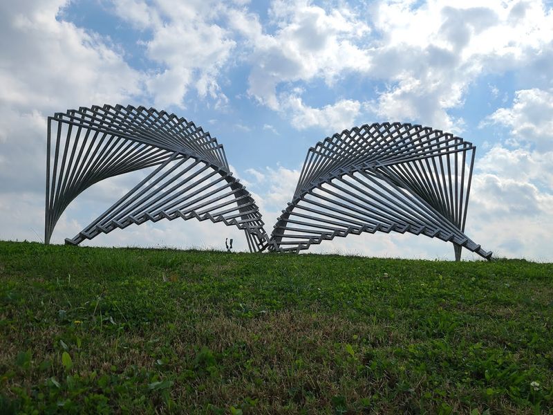 Giant Sculptures That Make Every Turn Feel Surprising