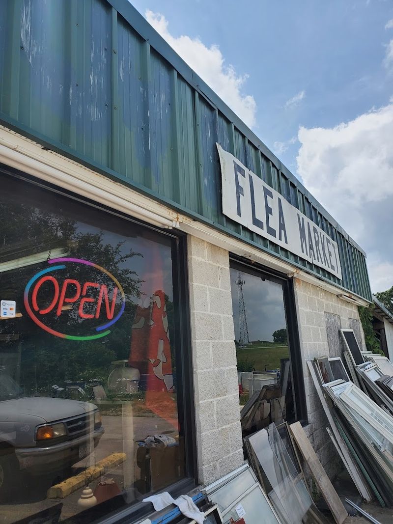 Wagon Wheel Trading Post (Neosho)