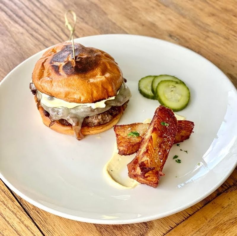 J Betski’s (Raleigh)