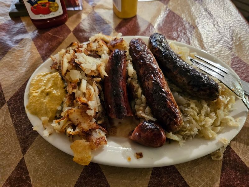 The Signature Dishes That Put Schnitzelbank on the Map