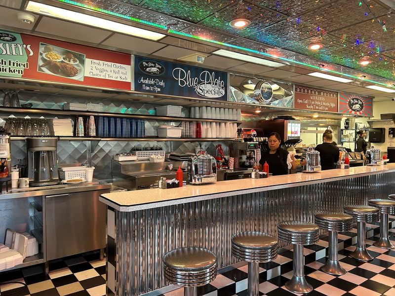 1. The Shiny Diner (Raleigh)