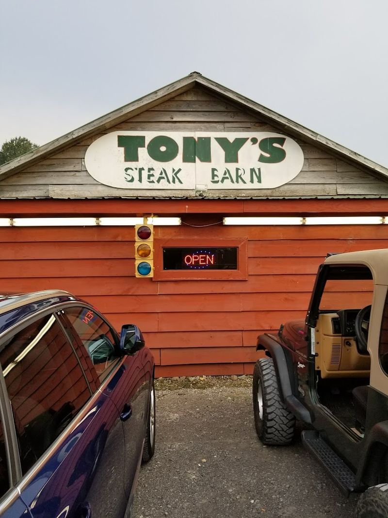 Tony&rsquo;s Steak Barn (Centre)
