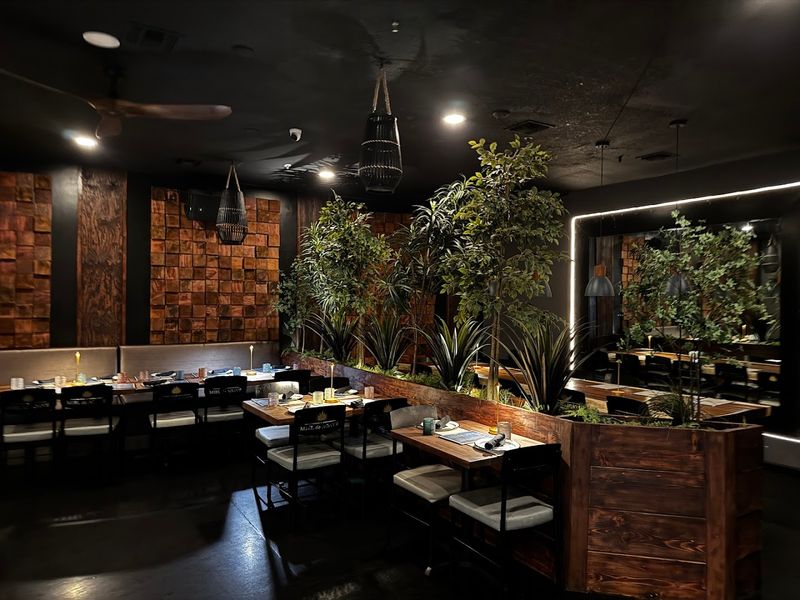 Where The Room Sets The Mood