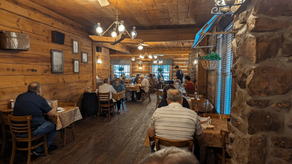 People Say This Spot Is Serving Some of the Best Hush Puppies in Tennessee