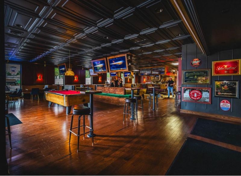 Roy's Tavern — Nashville