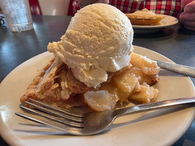 Fruit Pies That Sing Without Shouting