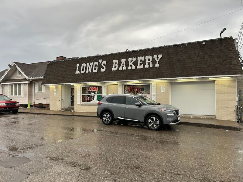 Why Long&rsquo;s Feels Like More Than Just A Donut Shop
