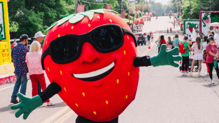 Tennessee’s Strawberry Festival Returns This May With Plenty of Sweet Tradition