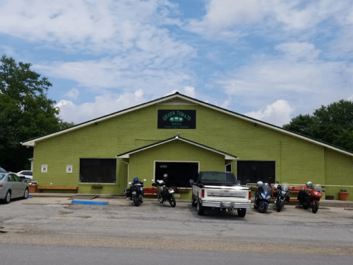 These 10 Tennessee Restaurants Absolutely Nail Chicken Fried Steak Every Single Time