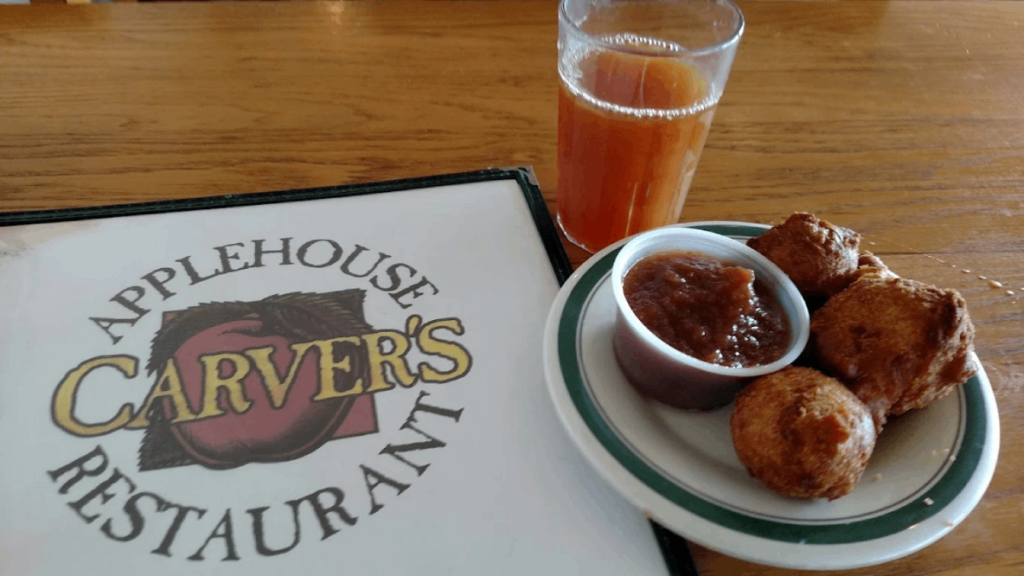This Beloved Tennessee Restaurant Is Famous Across the U.S. for Apple Cider and Warm Apple Fritters