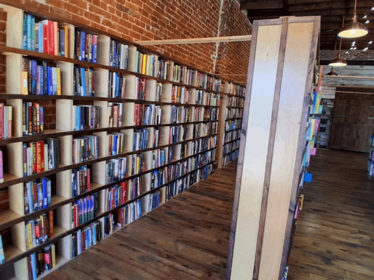 This Cozy Tennessee Bookshop and Cafe Is the Spring Escape Every Bibliophile Needs
