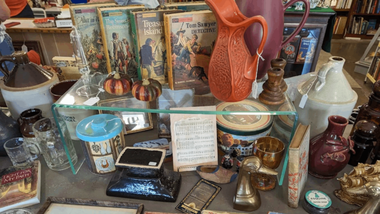 This Cozy Tennessee Find Is a Hidden Gem for Book and Antique Lovers