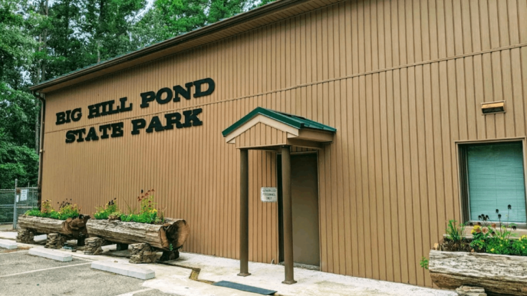 This Dreamy Tennessee State Park Looks So Perfect, It Barely Seems Real