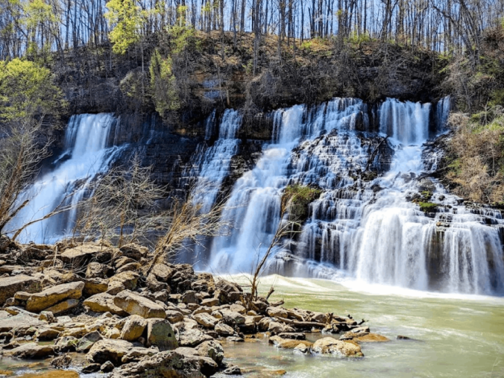 This Free Tennessee Park Is Where Three Rivers Crash Into One Stunning Gorge