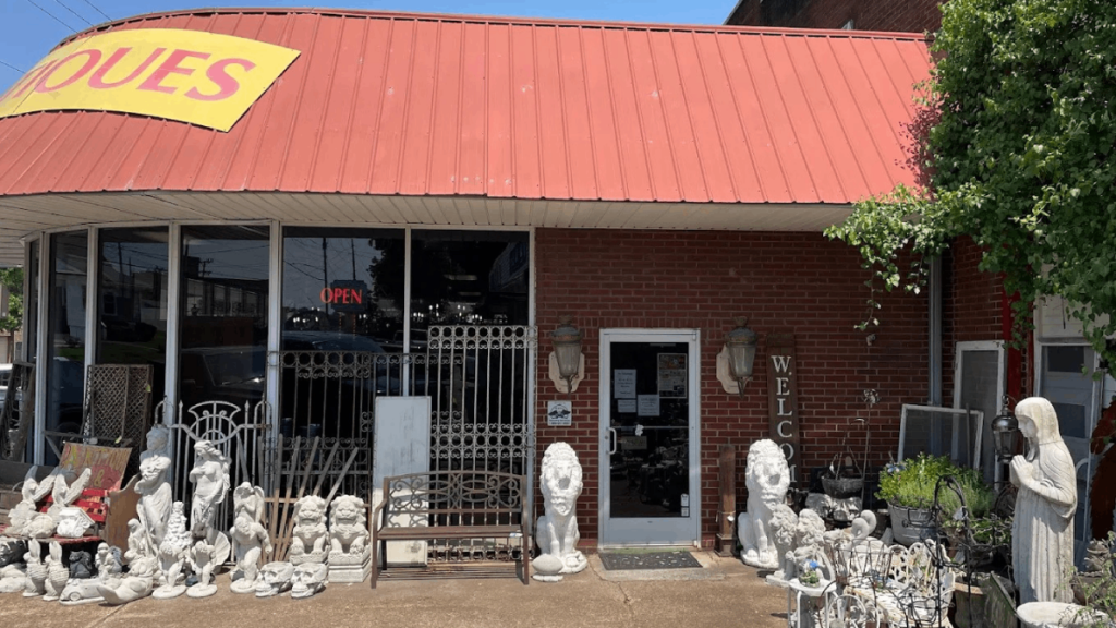 This Gigantic Tennessee Antique Store Is Packed With Treasures You Won't Want to Miss