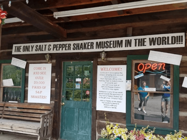 This Quirky Tennessee Museum Has More Than 20,000 Salt And Pepper Shaker Sets