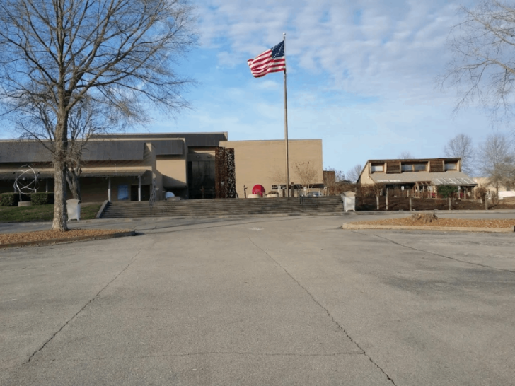 This Small Tennessee Town Hid One of the Cold War's Biggest Secrets