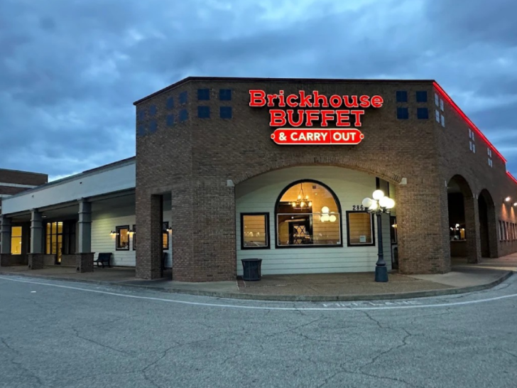 This Tennessee Buffet Has Over 100 Southern Favorites Waiting for You