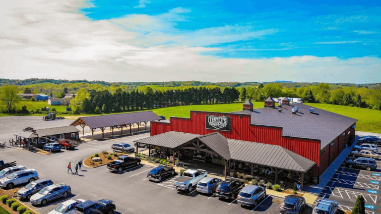 This Tennessee Country Market Is a Hidden Gem for Amish Goods And Fresh Pastries