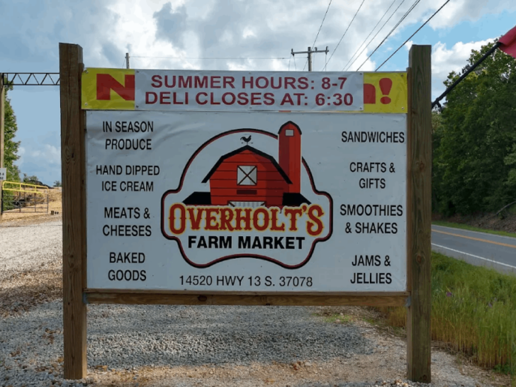 This Tennessee Farm Market Is a Family-Owned Amish Mennonite Gem With Incredible Deli Sandwiches