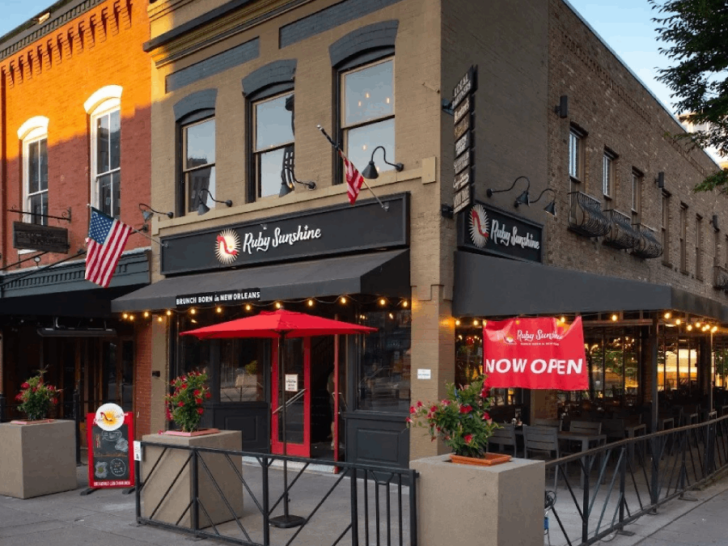 This Tennessee Restaurant Might Just Serve the Best Pancakes of Your Life