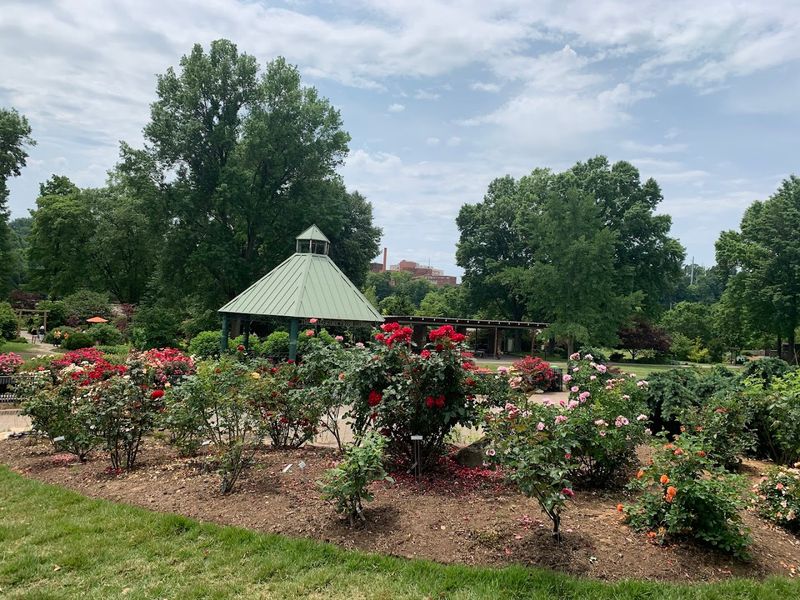 UT Gardens — Knoxville