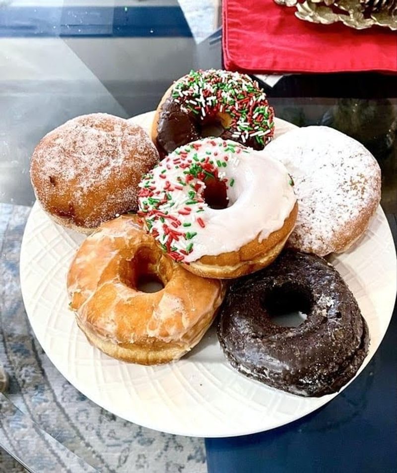 Peter Pan Donut & Pastry Shop (Brooklyn)