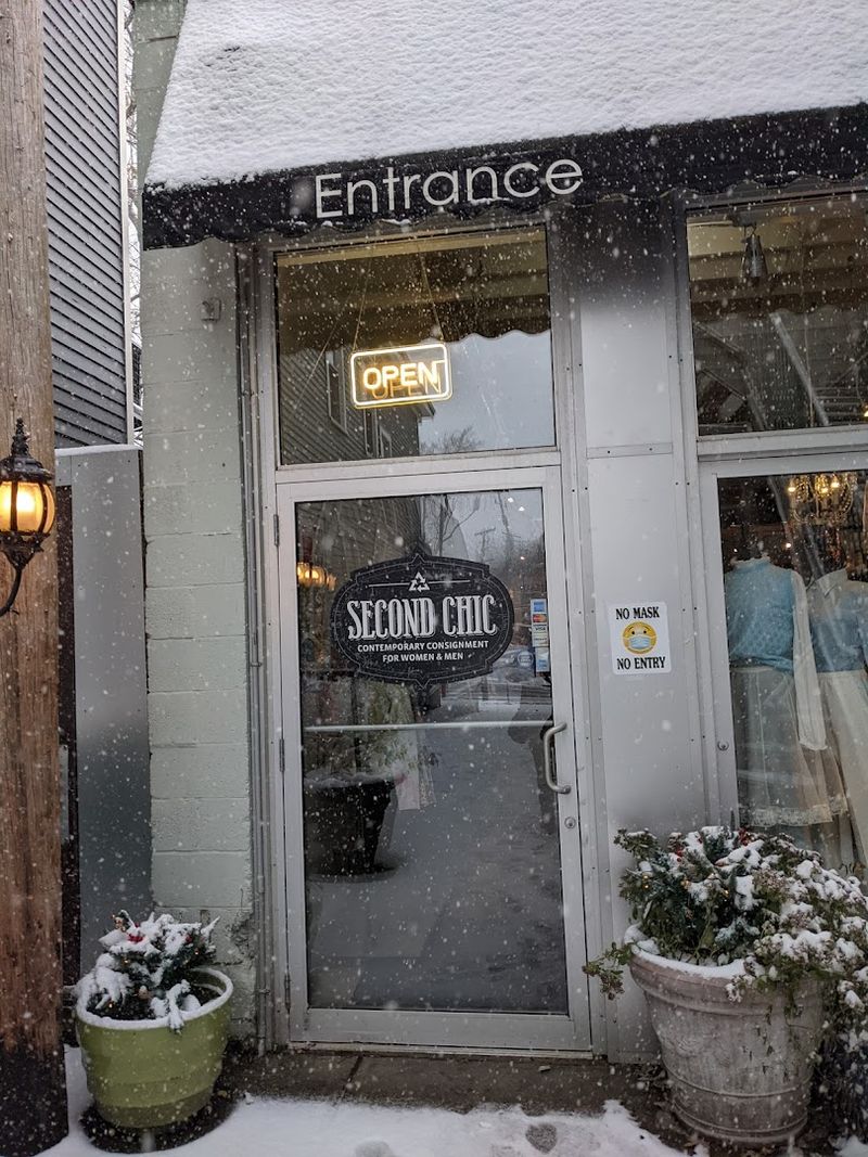 Second Chic (Buffalo)