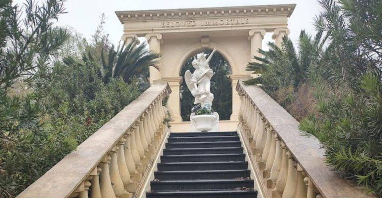 A Hidden Texas Cemetery That Feels Surprisingly Magical