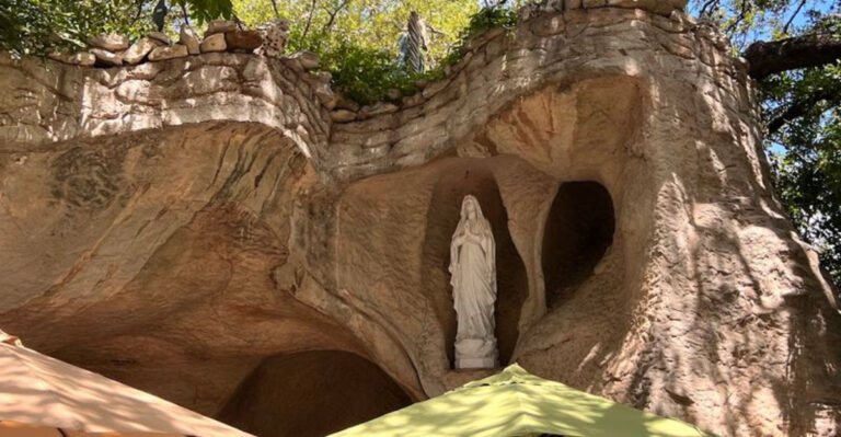 A Peaceful Corner of France Is Hidden Inside This San Antonio Sanctuary