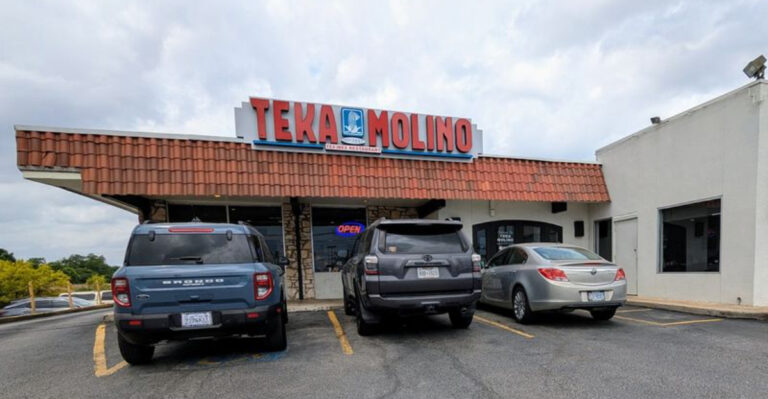 A Texas Tex-Mex Restaurant Where Puffy Tacos and Family Recipes Steal the Show