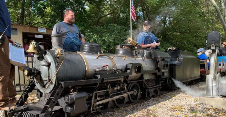 Discover Missouri Differently With These 8 Scenic Train Day Trips