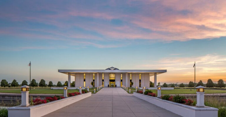 Discover the Unexpected at These 10 Unusual Spots Across Nebraska