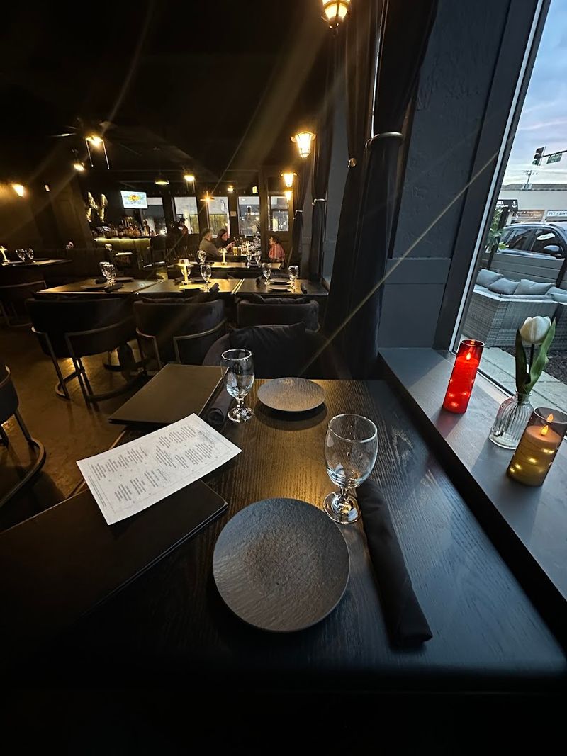 Service, Pricing, and When to Go