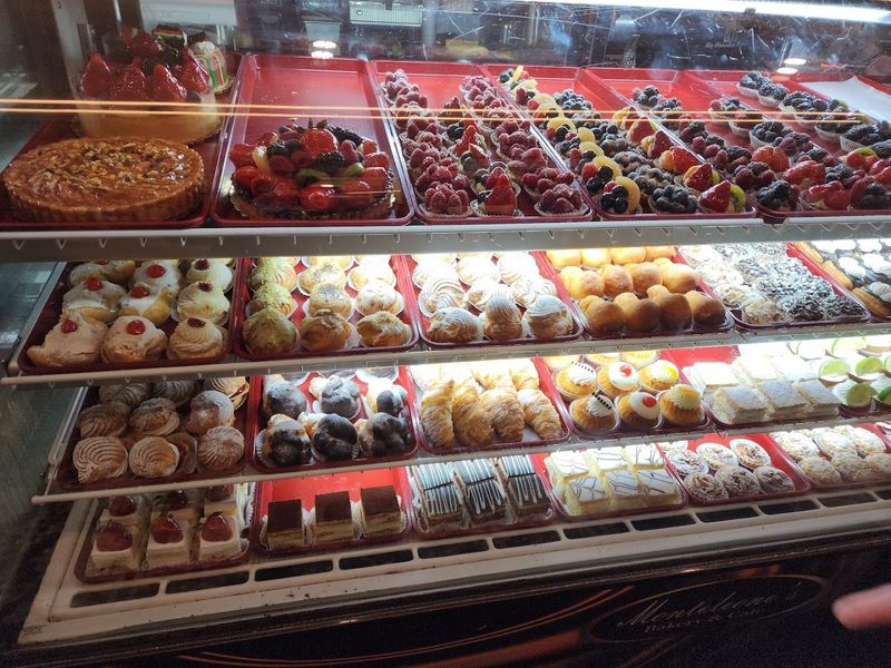 Monteleone&rsquo;s Bakery & Cafe (Carroll Gardens, Brooklyn)