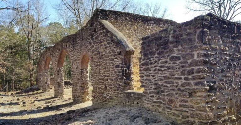 Inside New Jersey’s 1,700-Acre Ghost City Where WWI Ruins Still Linger
