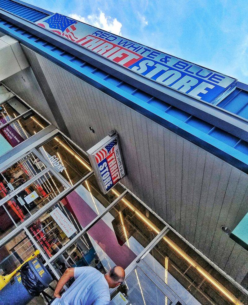 Red White & Blue Thrift Store (Gretna)