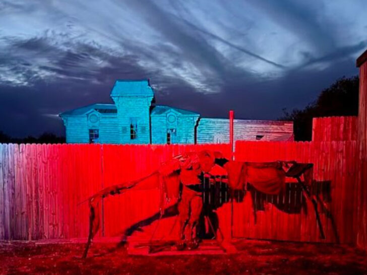 Locals Say the Parker Family&rsquo;s Spirits Never Left This Terrifying Texas Home