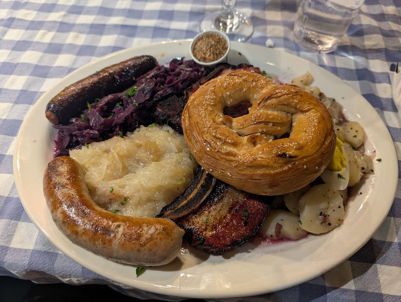 German Haus (Minneapolis, MN)