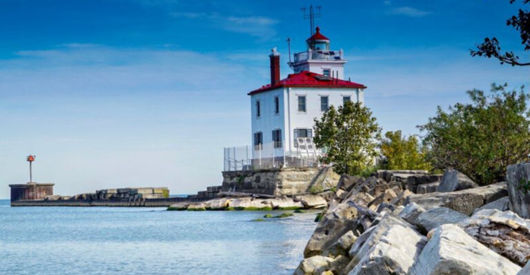 Ohio Has 11 Lake Erie Getaways That Are Perfect For A Relaxing Escape