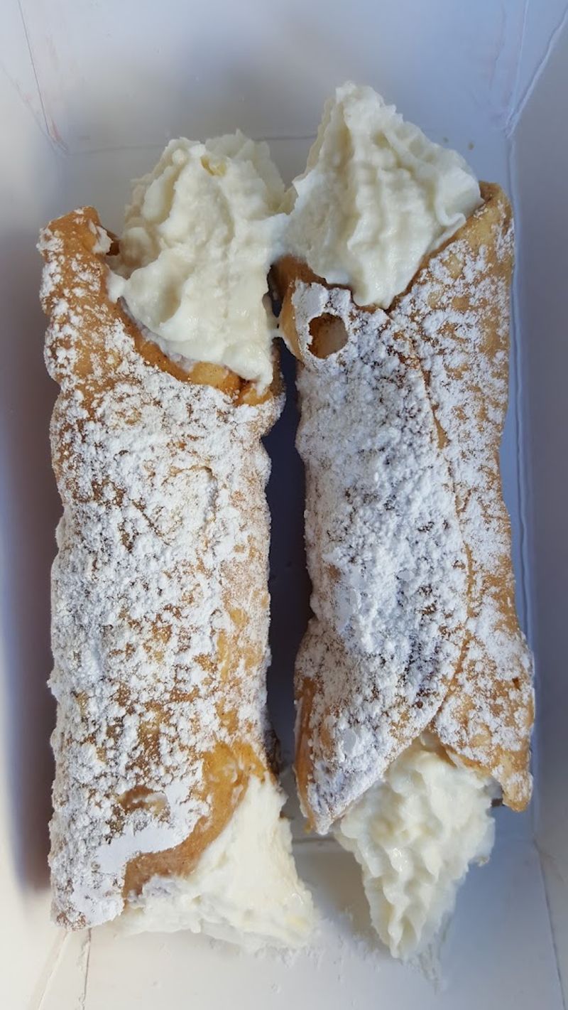 Dessert Break: Cannoli And More