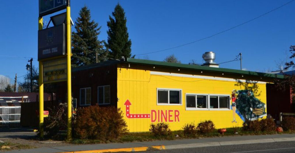 People Plan Road Trips for the Biscuits and Gravy at This Tiny Diner in Montana