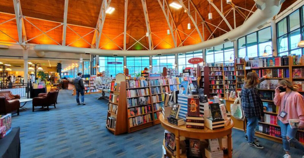People Travel From All Over Kentucky to Search for Rare Books at This Massive Bookstore