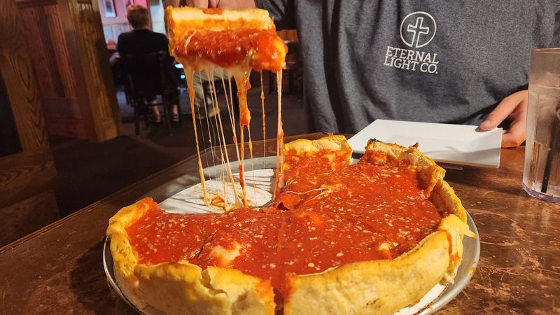 Wig & Pen Pizza Pub (Iowa City)