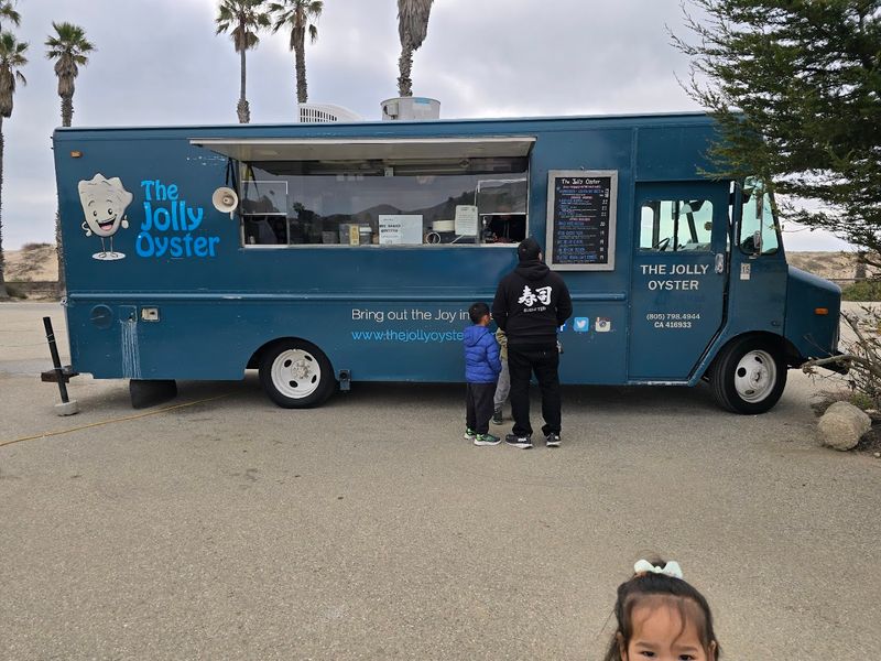 The Jolly Oyster (Ventura, CA)