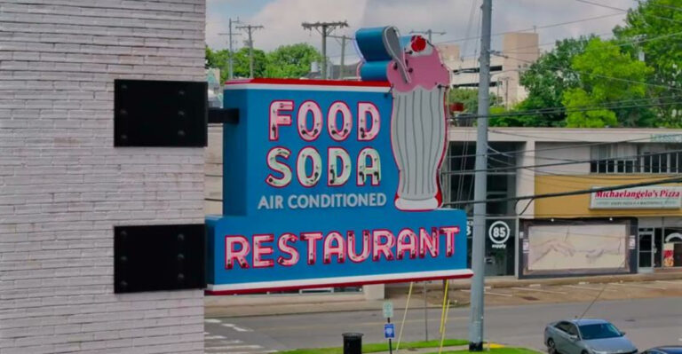 Tennessee’s Oldest Ice Cream Shop Has Been Serving Sweet Scoops Since 1939