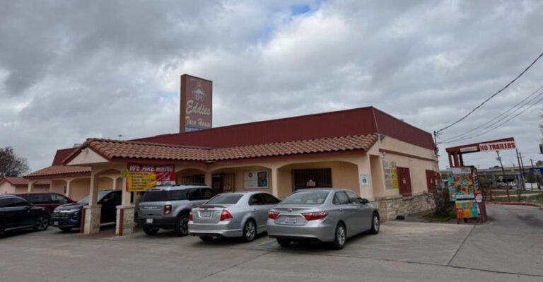 The Carne Guisada at This Texas Restaurant Is So Good, People Can’t Get Enough