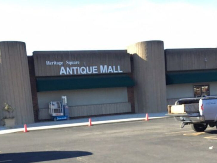 The Enormous Vintage Store In Ohio Where $30 Fills Up Your Whole Trunk