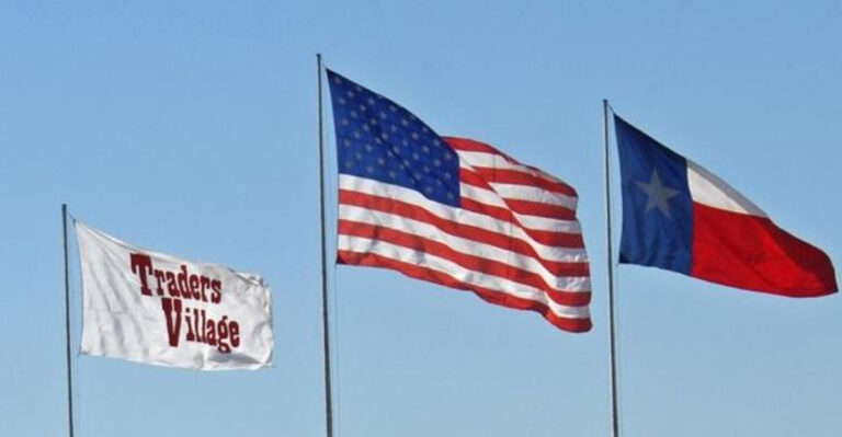 The Gigantic Texas Flea Market Where Hours Feel Like Minutes